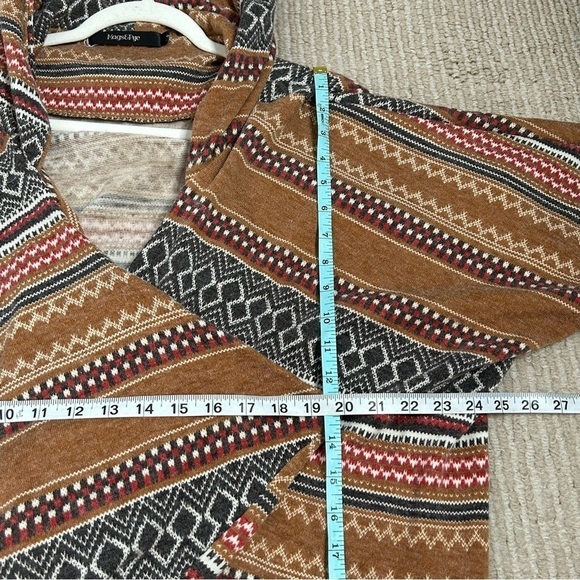Mags & Pye Southwestern Draped Cardigan - Picture 10 of 11